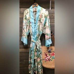 Cruz by Natori Gown and Robe set